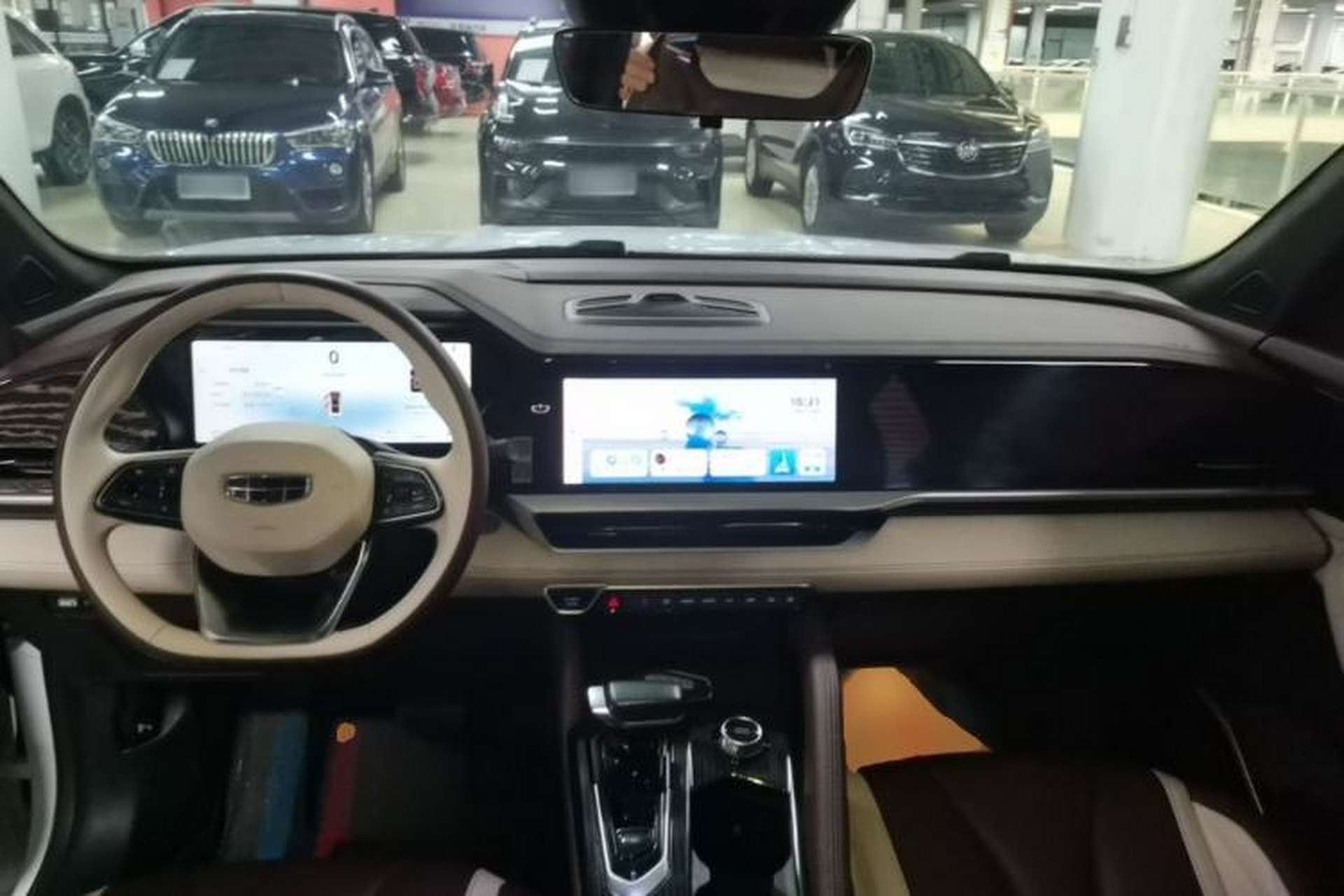 Used Geely Auto Monjaro L 2024 2.0TD High-Power Automatic Two-Wheel Drive Yunqi Version Center Console