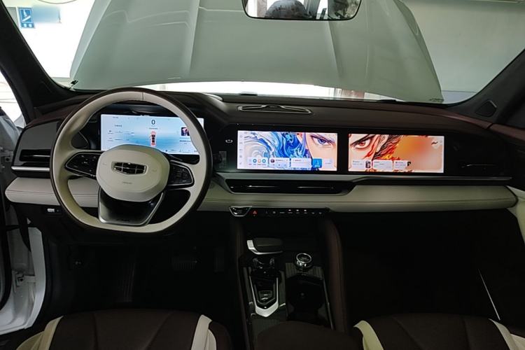 Used Geely Auto Monjaro L 2024 2.0TD High-Power Automatic Two-Wheel Drive Yunqi Version Center Console