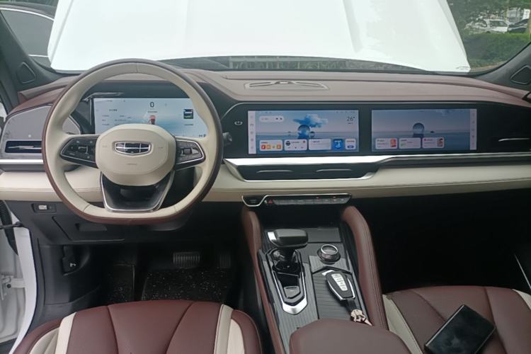 Used Geely Auto Monjaro L 2024 2.0TD High-Power Automatic Two-Wheel Drive Yunqi Version Center Console