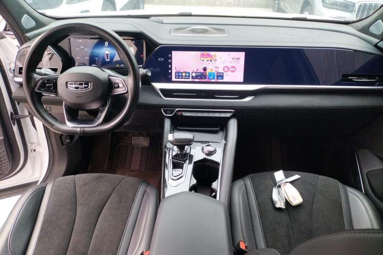 Used Geely Auto Monjaro L 2024 2.0TD High-Power Automatic Two-Wheel Drive Skyline Edition Center Console