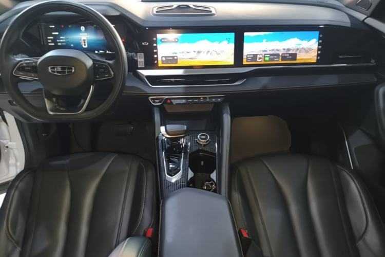 Used Geely Auto Monjaro L 2024 2.0TD DCT EVO Two-Wheel Drive Long-Range Version Center Console