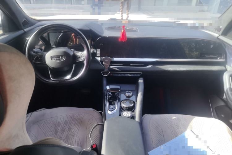 Used Geely Auto Monjaro L 2024 2.0TD High-Power Automatic Two-Wheel Drive Yunqi Version Center Console