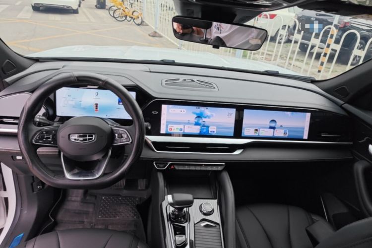 Used Geely Auto Monjaro L 2024 2.0TD DCT EVO Two-Wheel Drive Long-Range Version Center Console