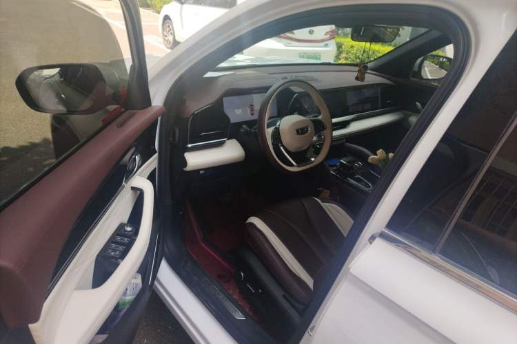 Used Geely Auto Monjaro L 2024 2.0TD DCT EVO Two-Wheel Drive Prestige Version Driver Seat