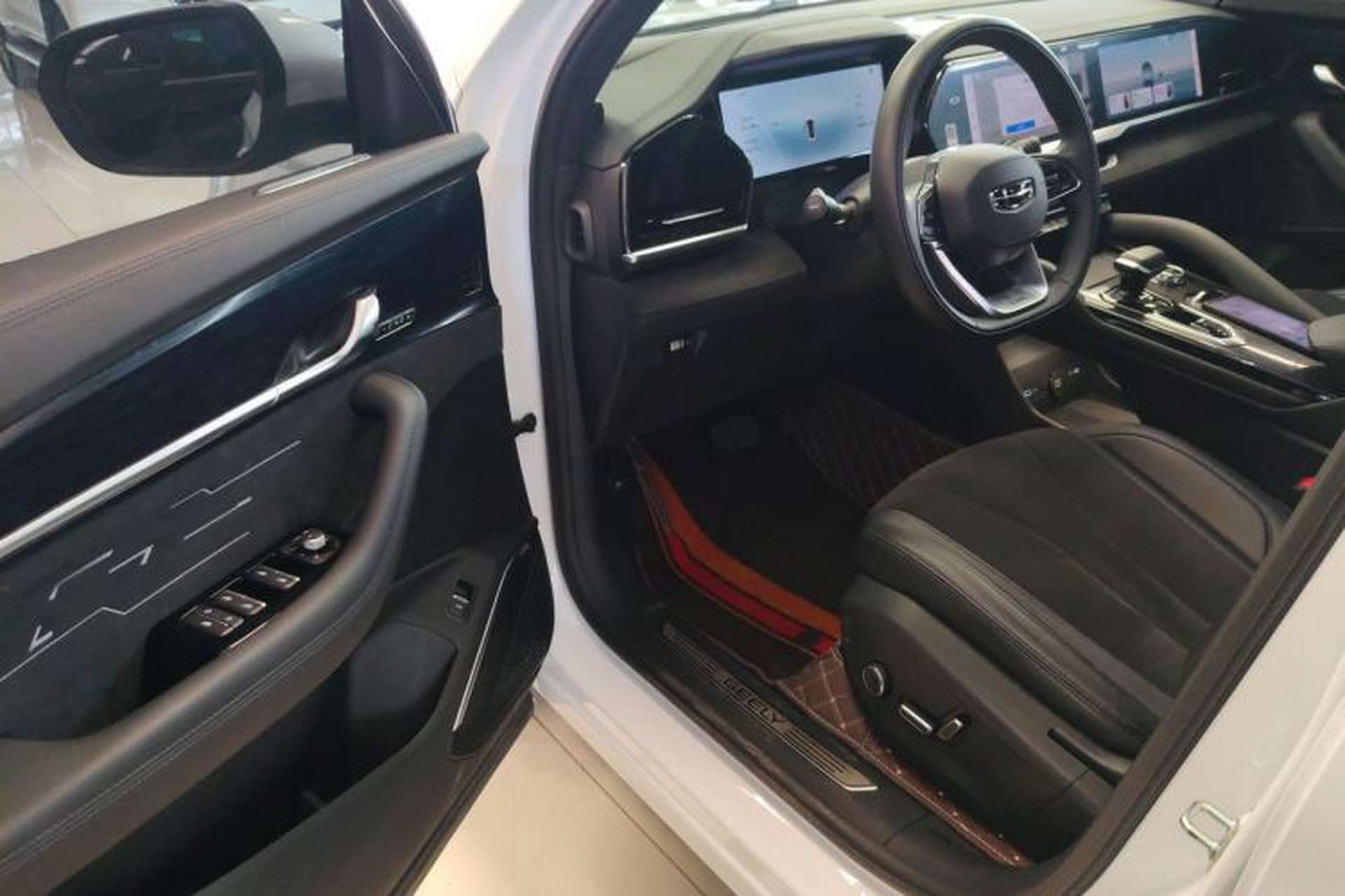 Used Geely Auto Monjaro L 2024 2.0TD High-Power Automatic Two-Wheel Drive Skyline Edition Driver Seat