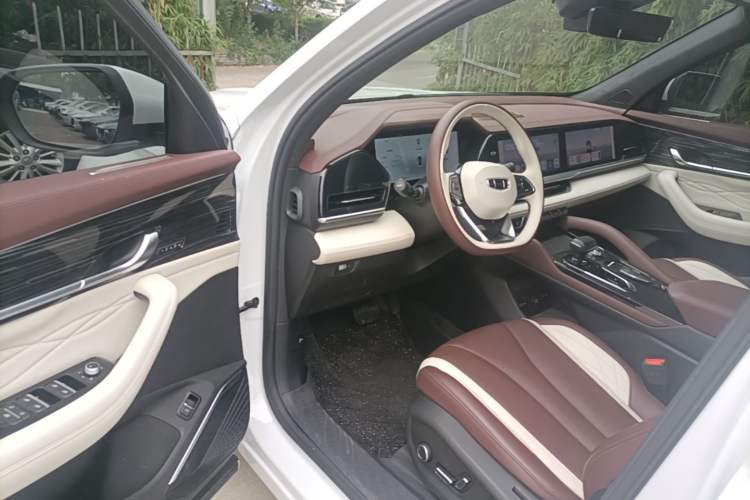 Used Geely Auto Monjaro L 2024 2.0TD High-Power Automatic Two-Wheel Drive Yunqi Version Driver Seat