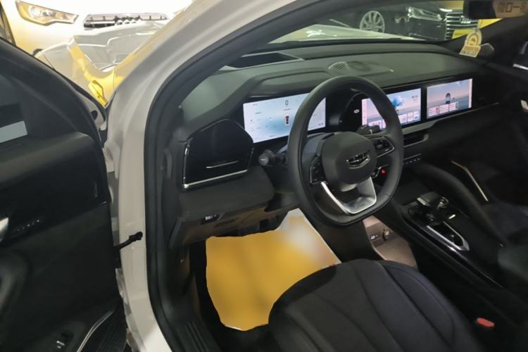 Used Geely Auto Monjaro L 2024 2.0TD High-Power Automatic Two-Wheel Drive Skyline Edition Driver Seat