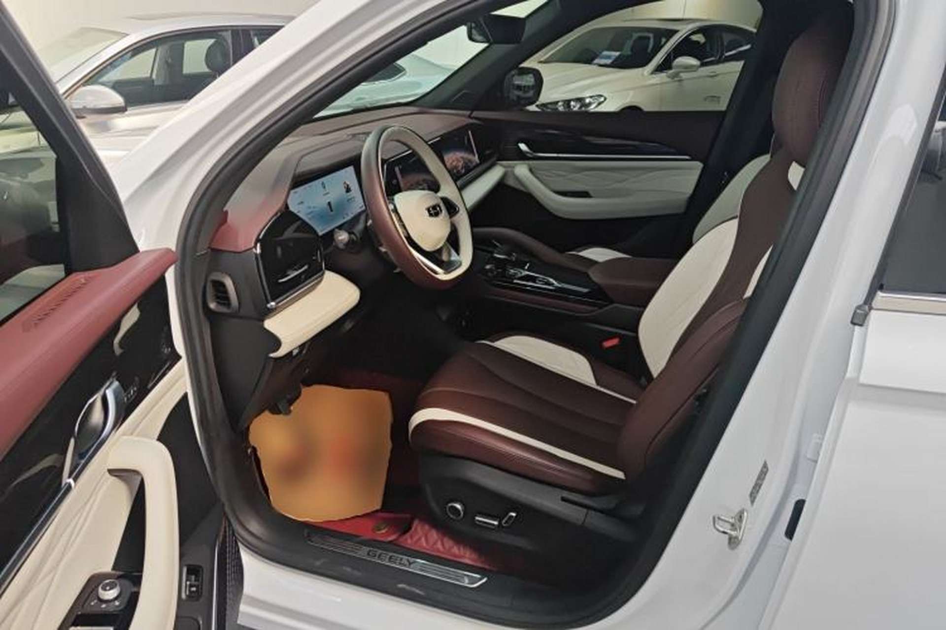 Used Geely Auto Monjaro L 2024 2.0TD High-Power Automatic Two-Wheel Drive Yunqi Version Driver Seat