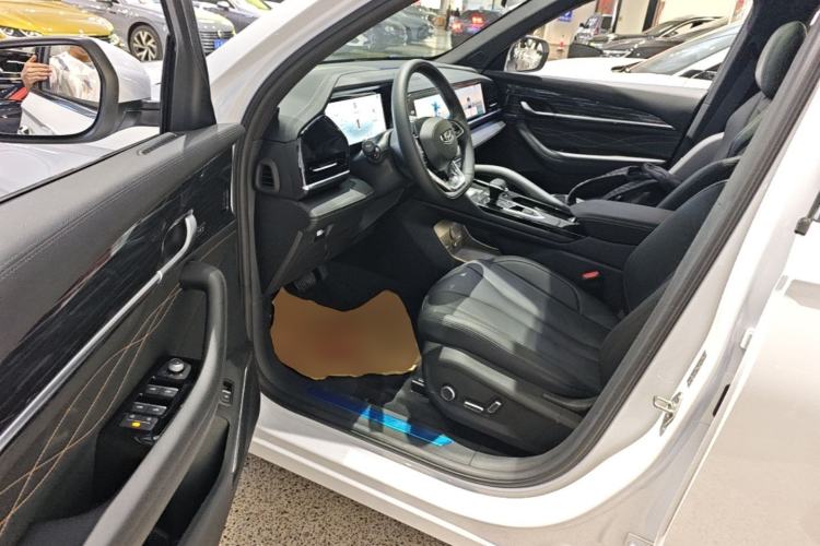Used Geely Auto Monjaro L 2024 2.0TD DCT EVO Two-Wheel Drive Long-Range Version Driver Seat