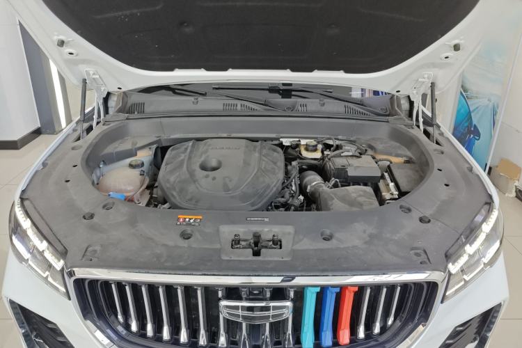 Used Geely Auto Monjaro L 2024 2.0TD High-Power Automatic Two-Wheel Drive Skyline Edition Engine Bay