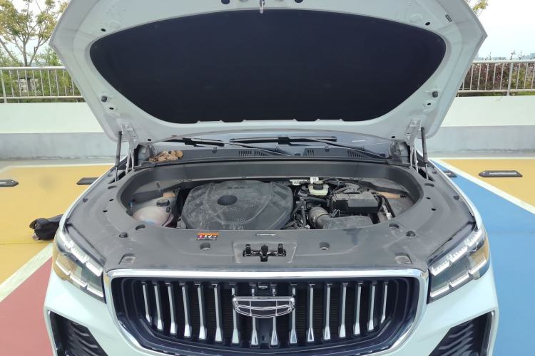 Used Geely Auto Monjaro L 2024 2.0TD High-Power Automatic Two-Wheel Drive Yunqi Version Engine Bay
