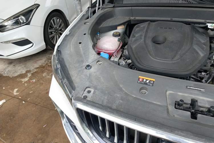 Used Geely Auto Monjaro L 2024 2.0TD DCT EVO Two-Wheel Drive Long-Range Version Engine Bay Right