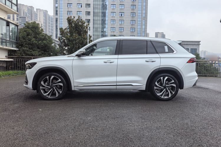 Used Geely Auto Monjaro L 2024 2.0TD High-Power Automatic Two-Wheel Drive Skyline Edition Exterior 2