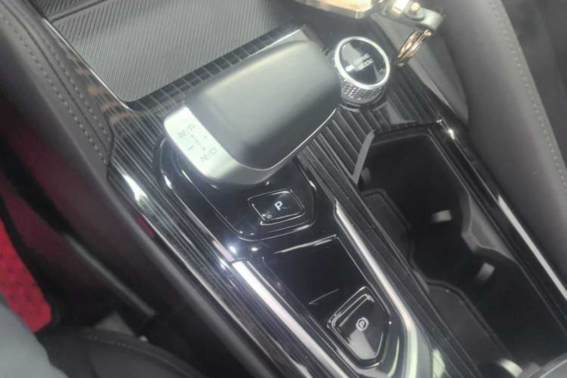 Used Geely Auto Monjaro L 2024 2.0TD High-Power Automatic Two-Wheel Drive Skyline Edition Gear Lever