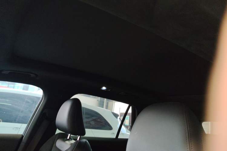 Used Geely Auto Monjaro L 2024 2.0TD High-Power Automatic Two-Wheel Drive Skyline Edition Headliner
