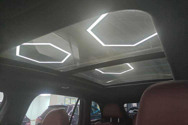 Used Geely Auto Monjaro L 2024 2.0TD High-Power Automatic Two-Wheel Drive Yunqi Version Headliner