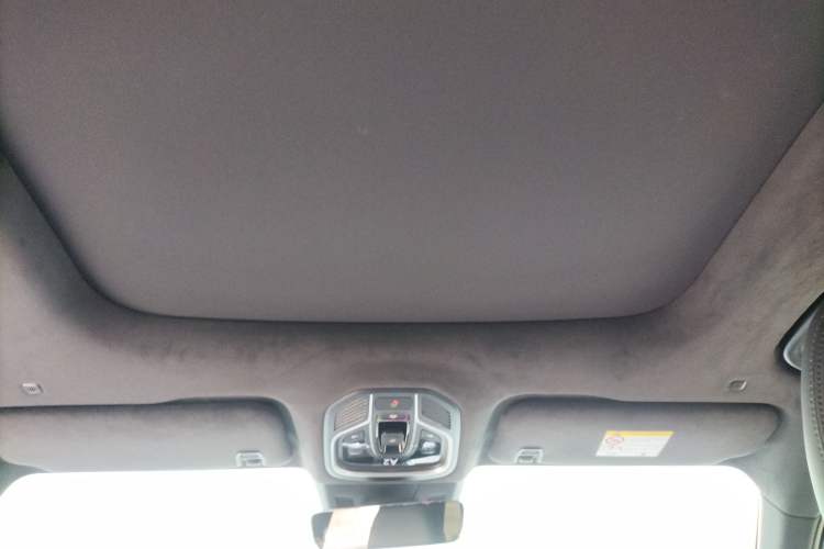 Used Geely Auto Monjaro L 2024 2.0TD High-Power Automatic Two-Wheel Drive Skyline Edition Headliner