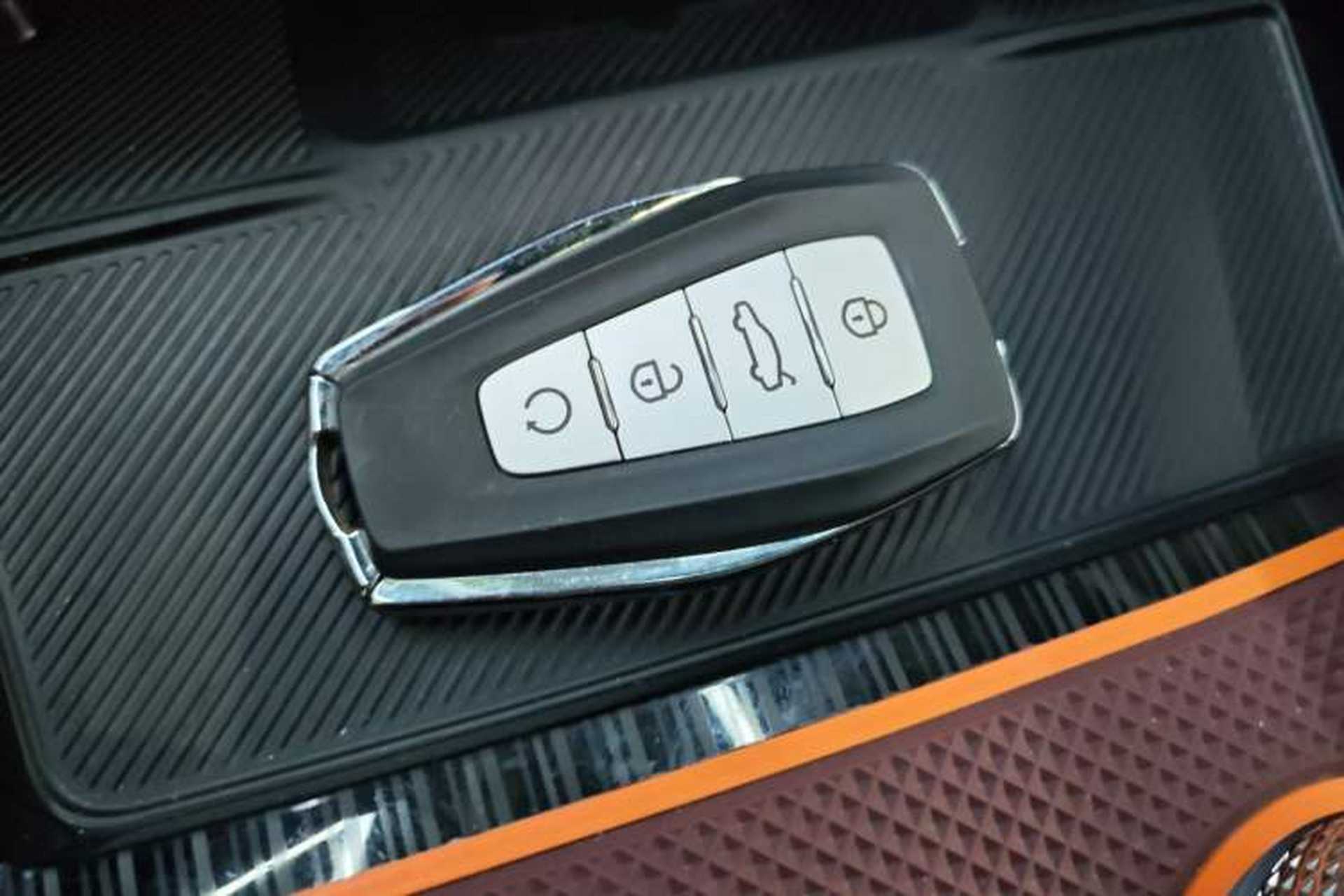 Used Geely Auto Monjaro L 2024 2.0TD High-Power Automatic Two-Wheel Drive Yunqi Version Interior 1