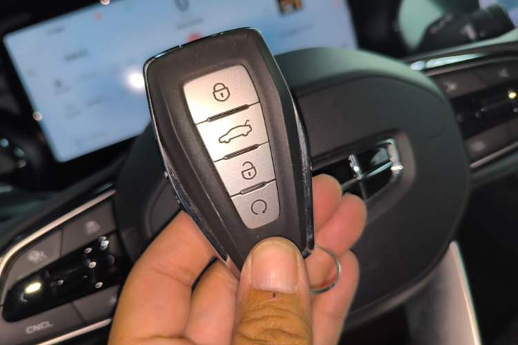 Used Geely Auto Monjaro L 2024 2.0TD DCT EVO Two-Wheel Drive Long-Range Version Interior 1