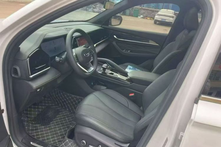 Used Geely Auto Monjaro L 2024 2.0TD DCT EVO Two-Wheel Drive Long-Range Version Interior 2