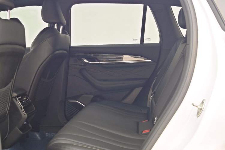 Used Geely Auto Monjaro L 2024 2.0TD DCT EVO Two-Wheel Drive Long-Range Version Interior 3