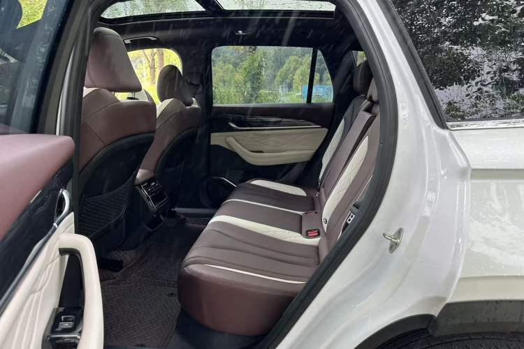 Used Geely Auto Monjaro L 2024 2.0TD High-Power Automatic Two-Wheel Drive Yunqi Version Interior 4