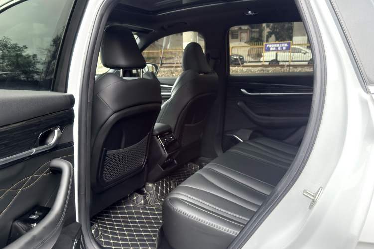 Used Geely Auto Monjaro L 2024 2.0TD DCT EVO Two-Wheel Drive Long-Range Version Interior 4