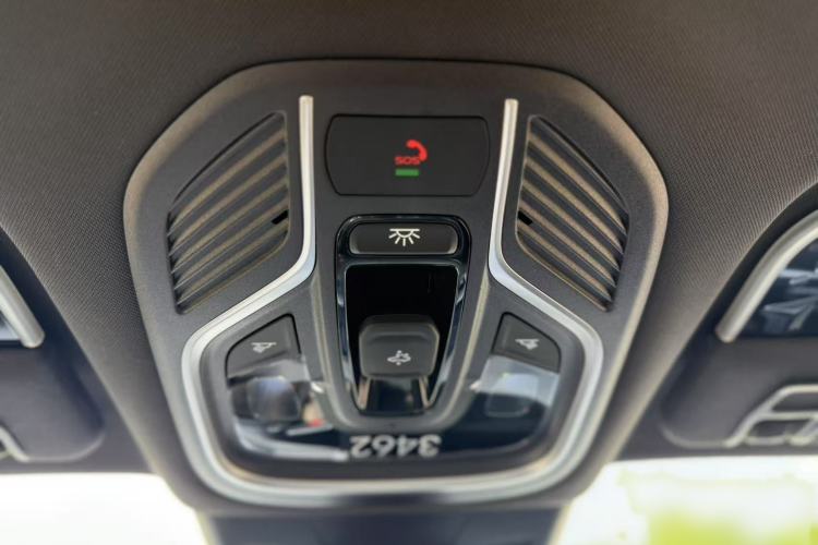 Used Geely Auto Monjaro L 2024 2.0TD DCT EVO Two-Wheel Drive Long-Range Version Interior 9