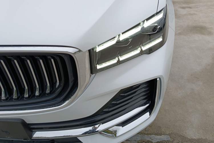 Used Geely Auto Monjaro L 2024 2.0TD High-Power Automatic Two-Wheel Drive Skyline Edition Left Front Headlight