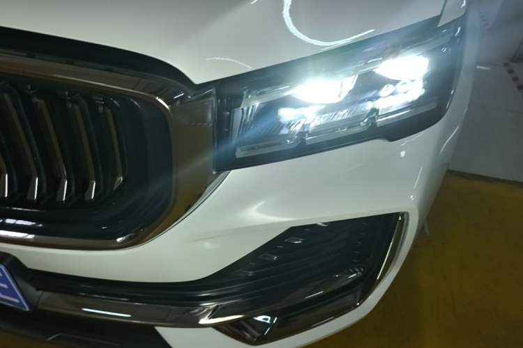 Used Geely Auto Monjaro L 2024 2.0TD High-Power Automatic Two-Wheel Drive Yunqi Version Left Front Headlight