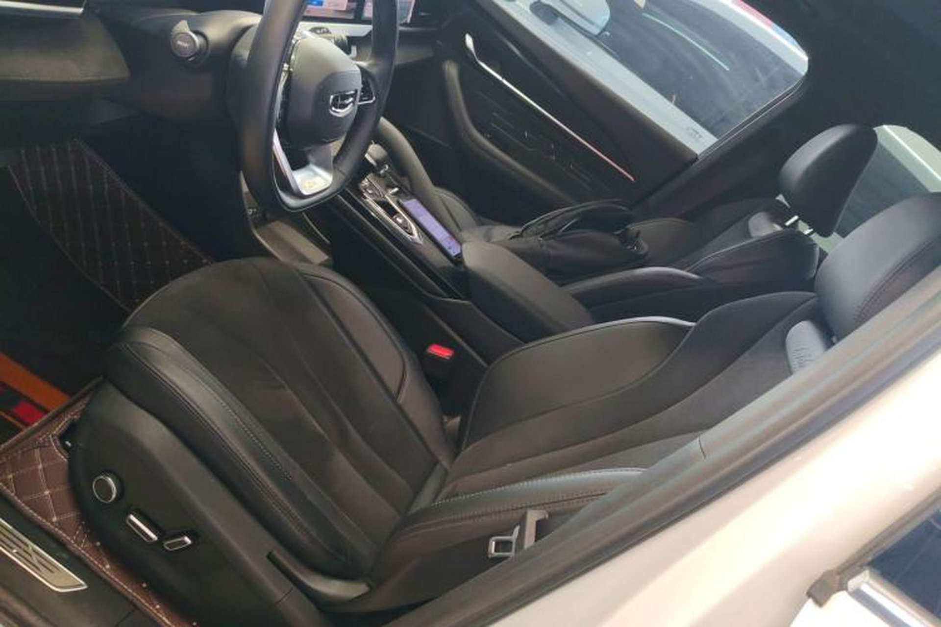 Used Geely Auto Monjaro L 2024 2.0TD High-Power Automatic Two-Wheel Drive Skyline Edition Left Front Seat