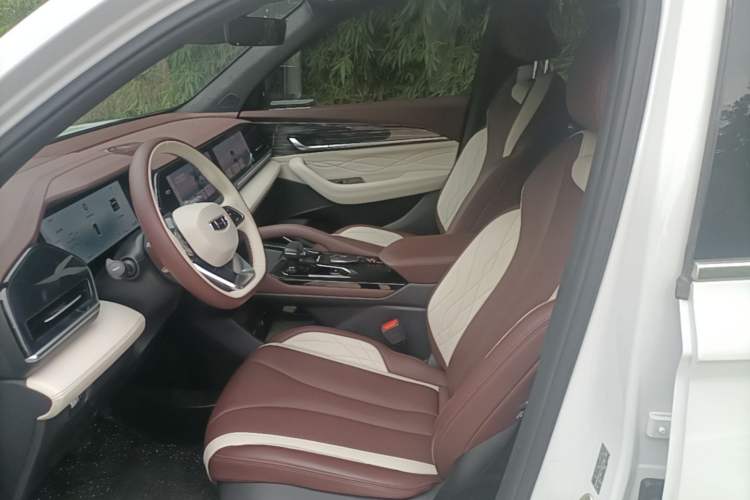 Used Geely Auto Monjaro L 2024 2.0TD High-Power Automatic Two-Wheel Drive Yunqi Version Left Front Seat