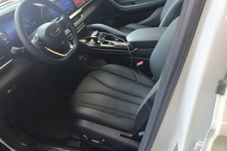 Used Geely Auto Monjaro L 2024 2.0TD DCT EVO Two-Wheel Drive Long-Range Version Left Front Seat