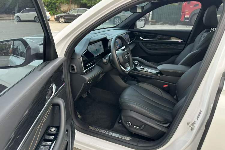 Used Geely Auto Monjaro L 2024 2.0TD DCT EVO Two-Wheel Drive Long-Range Version Left Front Seat