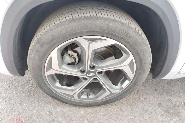 Used Geely Auto Monjaro L 2024 2.0TD High-Power Automatic Two-Wheel Drive Yunqi Version Left Front Wheel Hub