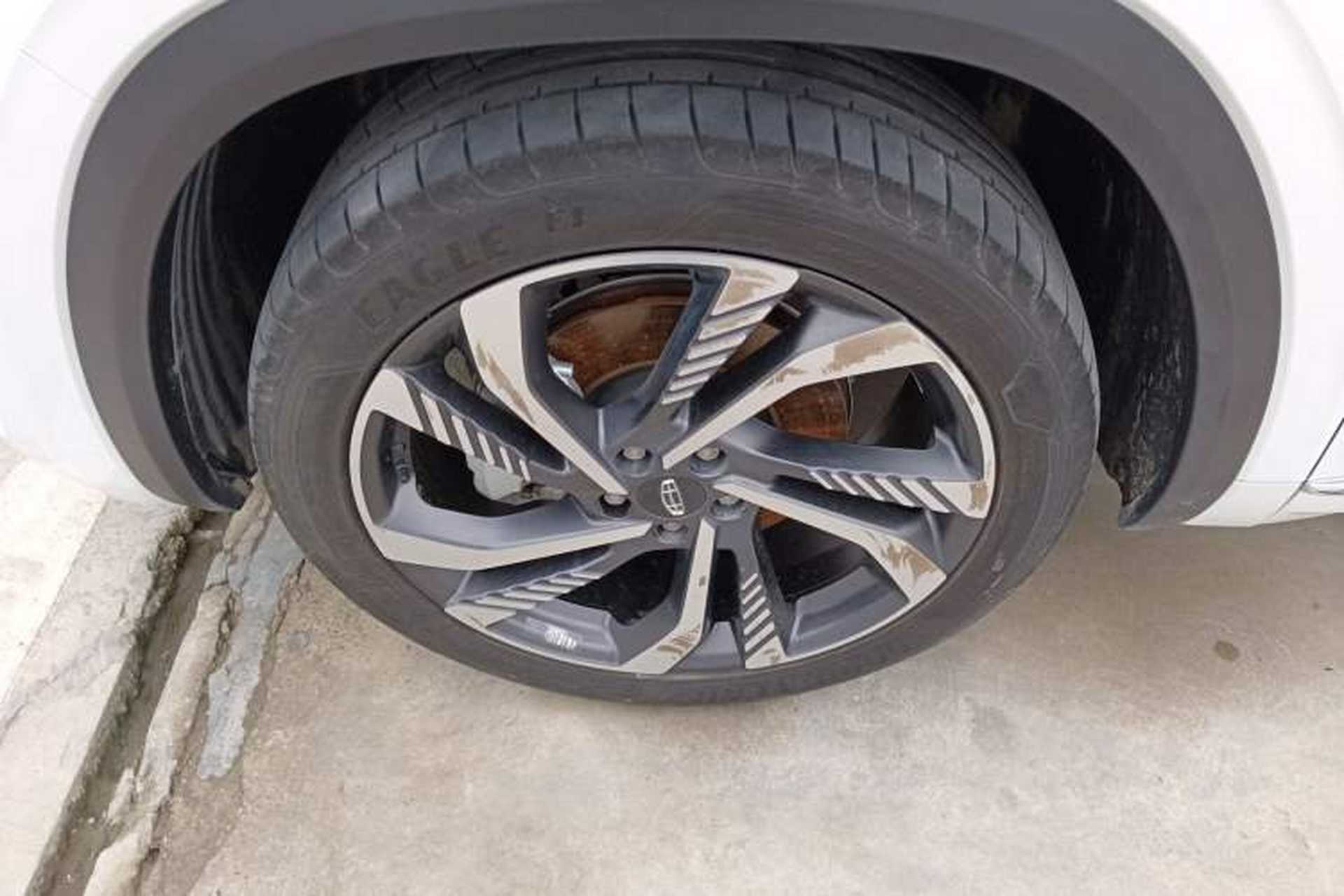 Used Geely Auto Monjaro L 2024 2.0TD High-Power Automatic Two-Wheel Drive Skyline Edition Left Front Wheel Hub