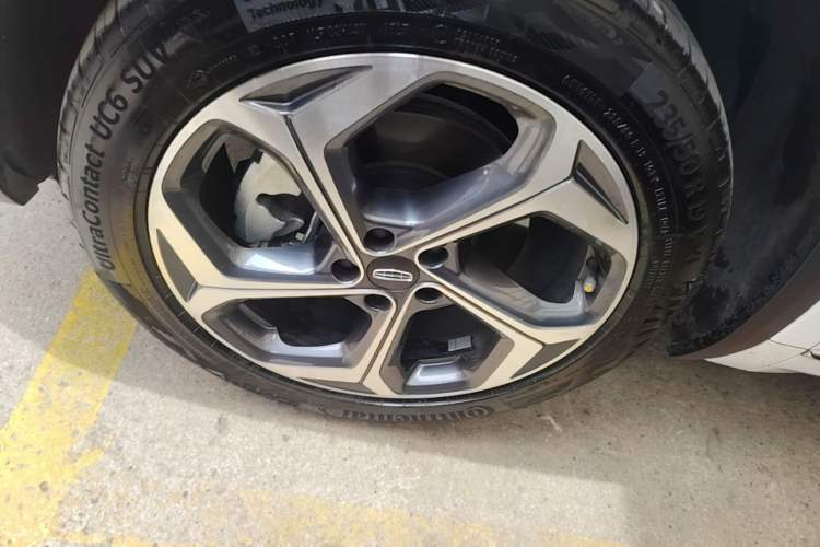 Used Geely Auto Monjaro L 2024 2.0TD DCT EVO Two-Wheel Drive Long-Range Version Left Front Wheel Hub