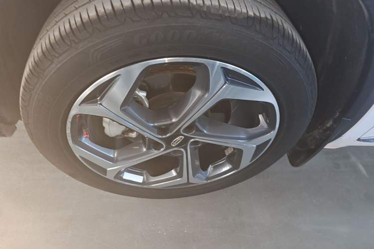 Used Geely Auto Monjaro L 2024 2.0TD High-Power Automatic Two-Wheel Drive Yunqi Version Left Front Wheel Hub