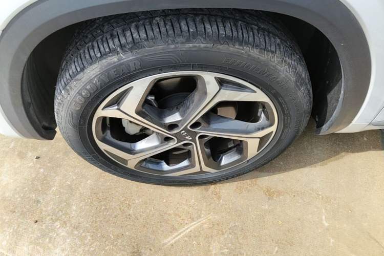 Used Geely Auto Monjaro L 2024 2.0TD High-Power Automatic Two-Wheel Drive Yunqi Version Left Front Wheel Hub
