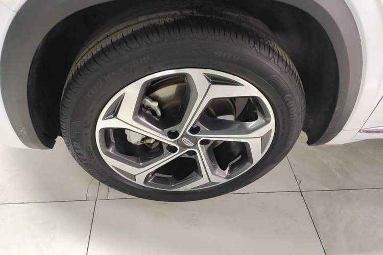 Used Geely Auto Monjaro L 2024 2.0TD High-Power Automatic Two-Wheel Drive Yunqi Version Left Front Wheel Hub