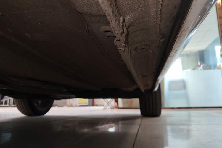 Used Geely Auto Monjaro L 2024 2.0TD High-Power Automatic Two-Wheel Drive Skyline Edition Left Side Sill