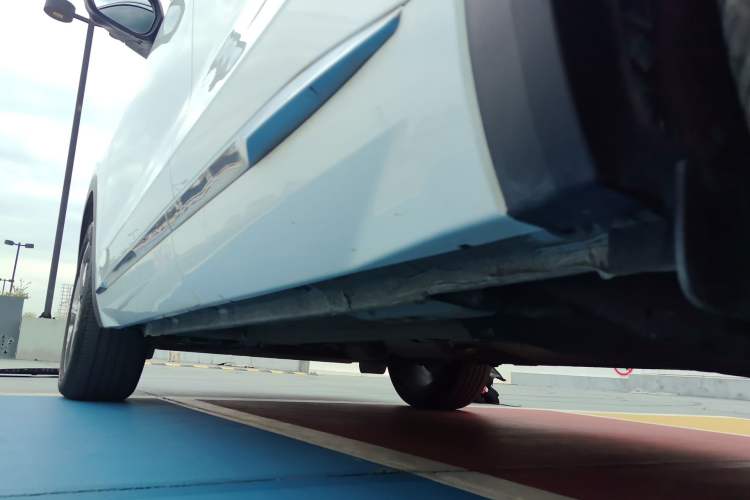 Used Geely Auto Monjaro L 2024 2.0TD High-Power Automatic Two-Wheel Drive Yunqi Version Left Side Sill