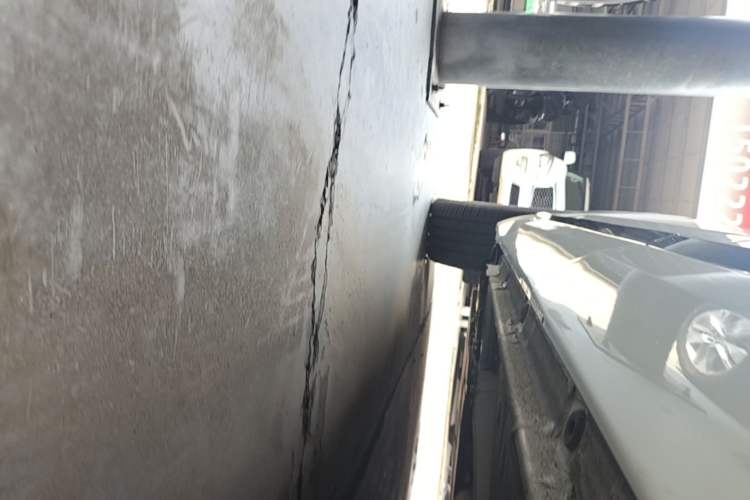 Used Geely Auto Monjaro L 2024 2.0TD DCT EVO Two-Wheel Drive Long-Range Version Left Side Sill