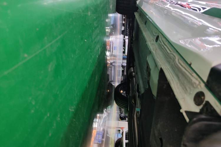 Used Geely Auto Monjaro L 2024 2.0TD DCT EVO Two-Wheel Drive Long-Range Version Left Side Sill