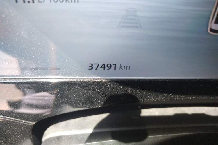 Used Geely Auto Monjaro L 2024 2.0TD DCT EVO Two-Wheel Drive Long-Range Version Odometer Close Up