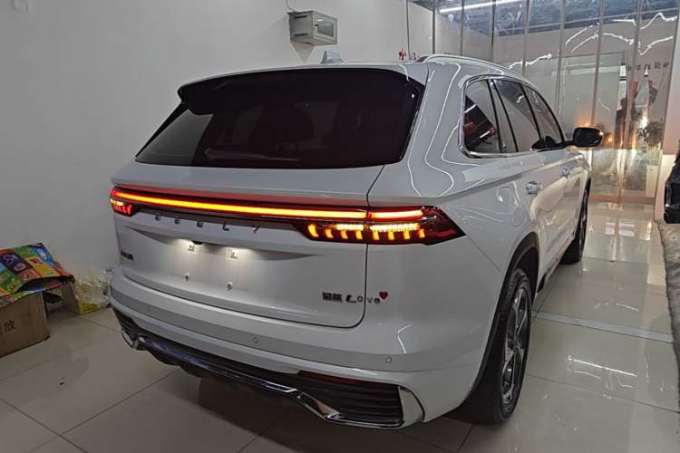 Used Geely Auto Monjaro L 2024 2.0TD High-Power Automatic Two-Wheel Drive Yunqi Version Rear Right 45 Deg