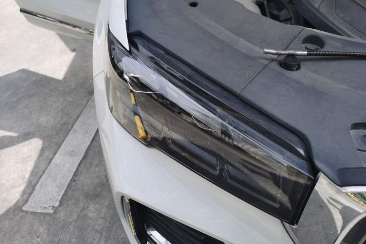 Used Geely Auto Monjaro L 2024 2.0TD High-Power Automatic Two-Wheel Drive Skyline Edition Right Front Headlight