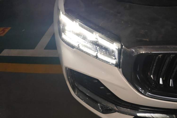 Used Geely Auto Monjaro L 2024 2.0TD DCT EVO Two-Wheel Drive Long-Range Version Right Front Headlight