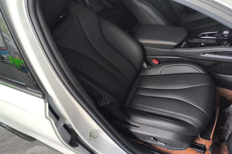 Used Geely Auto Monjaro L 2024 2.0TD DCT EVO Two-Wheel Drive Long-Range Version Right Front Seat