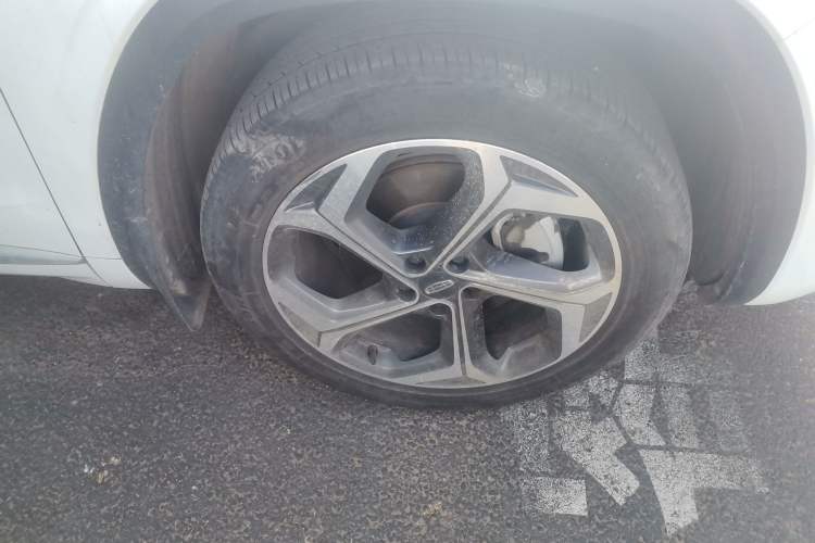 Used Geely Auto Monjaro L 2024 2.0TD High-Power Automatic Two-Wheel Drive Yunqi Version Right Front Wheel Hub